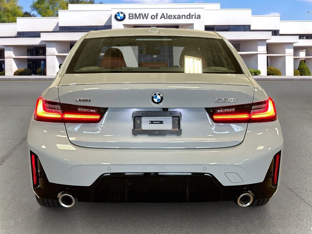 New 2026 BMW 330i xDrive Sedan w/ M Sport Package AWD/4WD image 6