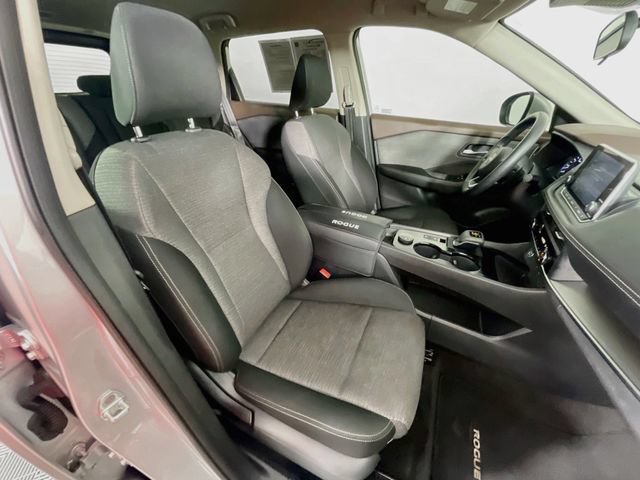Used 2023 Nissan Rogue SV AWD/4WD image 28