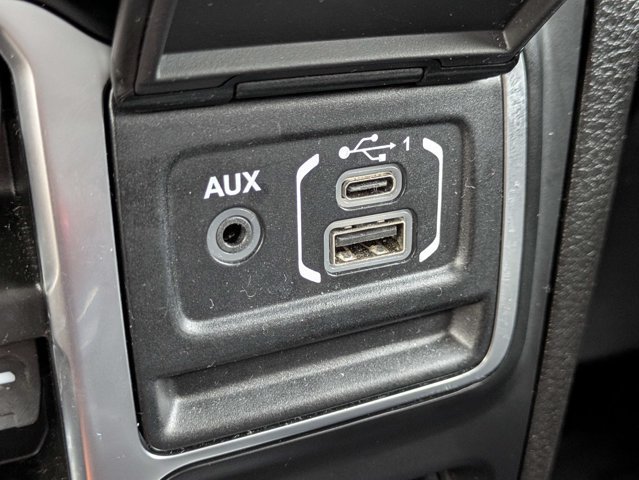 Certified 2026 Jeep Wrangler Unlimited Sahara AWD/4WD image 22