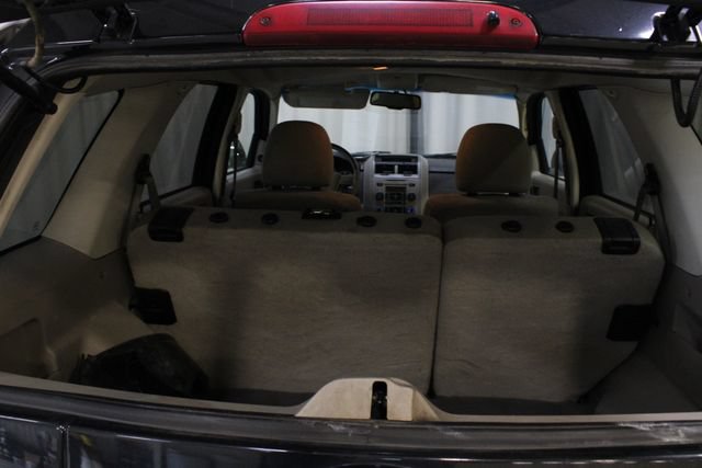 Used 2010 Ford Escape XLT AWD/4WD image 28