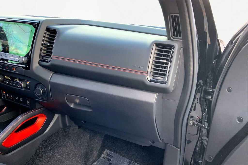 Used 2023 Nissan Frontier PRO-4X w/ Pro Convenience Package image 18