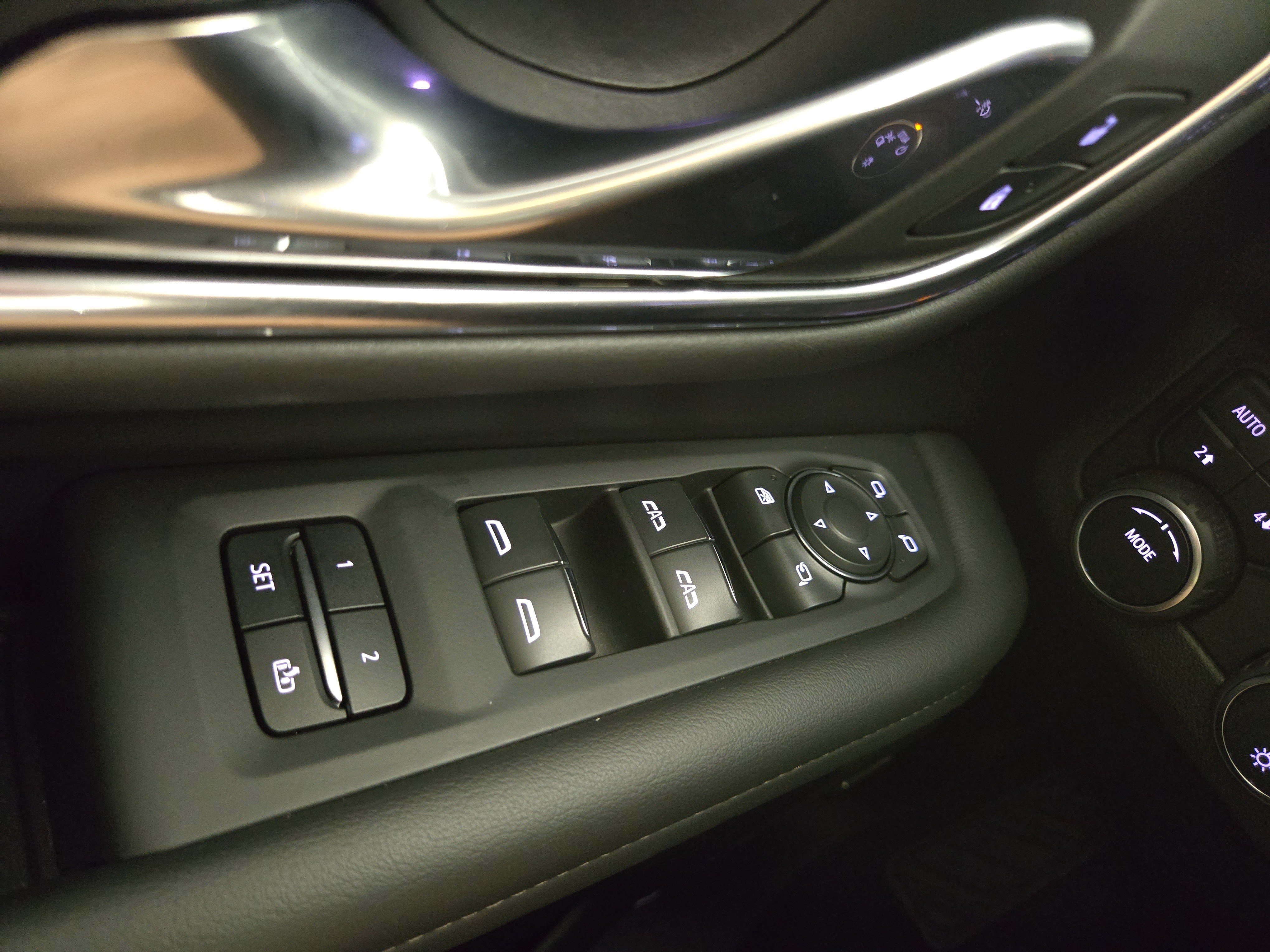 Certified 2023 Chevrolet Tahoe High Country w/ Advanced Technology Package AWD/4WD image 32