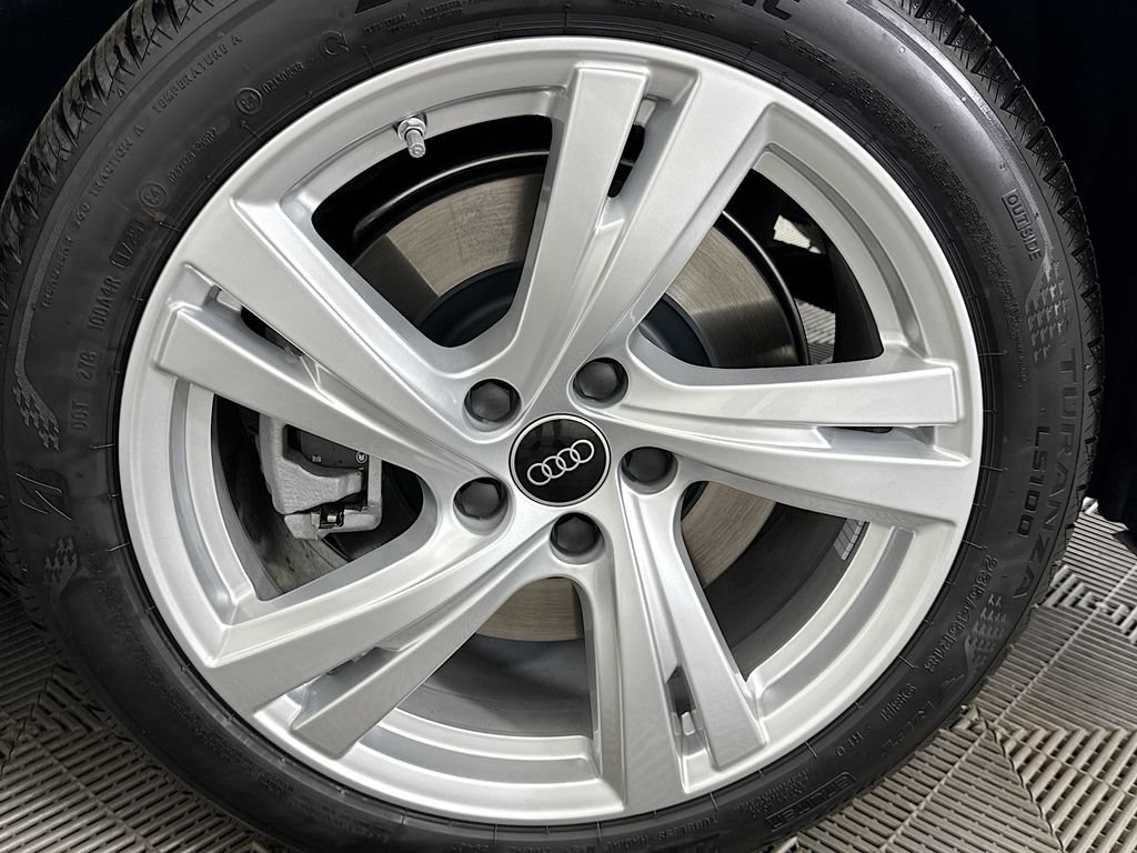 Used 2025 Audi A5 2.0T Premium AWD/4WD image 31