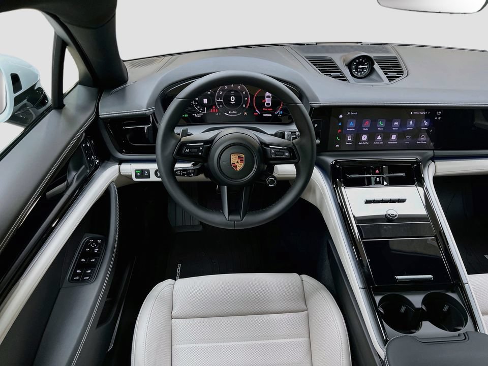 New 2026 Porsche Panamera 4 AWD/4WD image 25