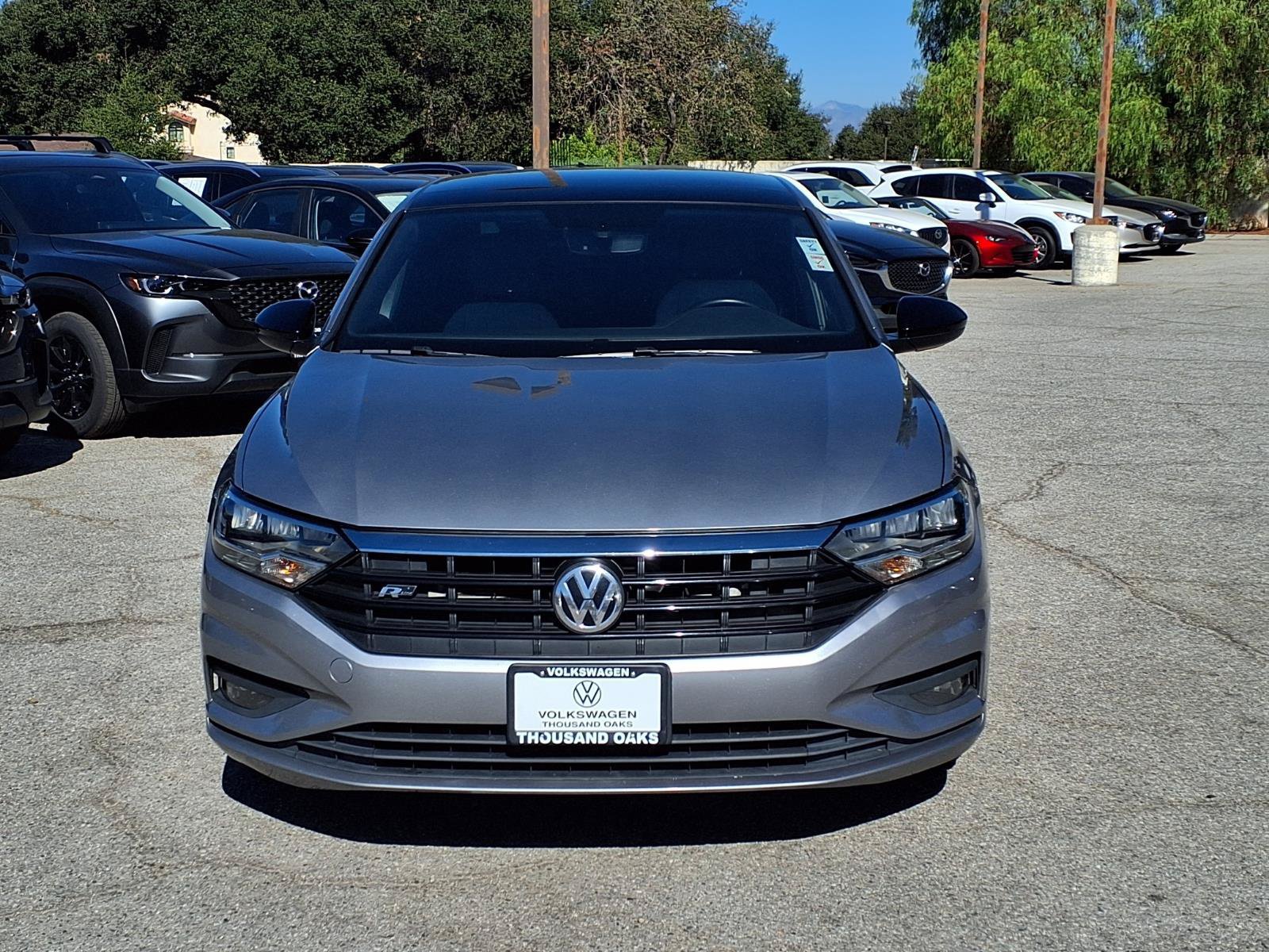 Used 2020 Volkswagen Jetta R-Line w/ R-Line Cold Weather Package FWD image 2