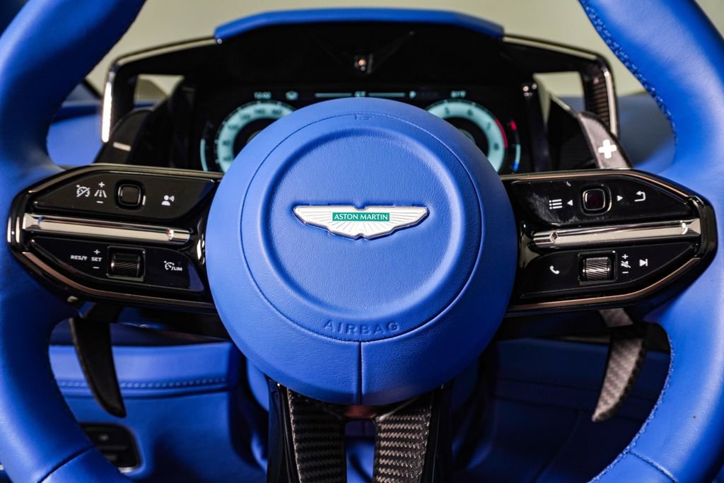 Used 2026 Aston Martin Vanquish Convertible RWD image 28