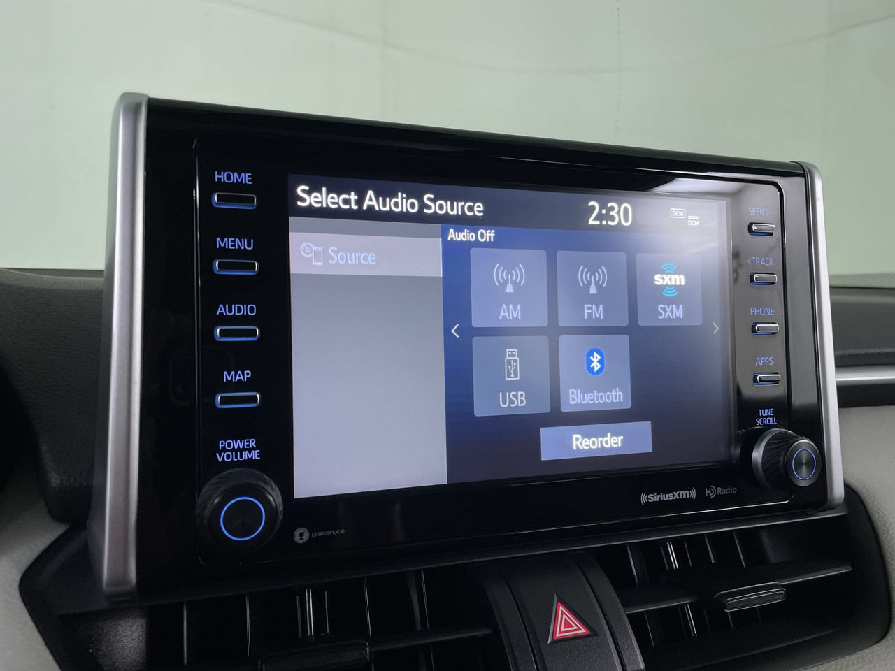 Used 2021 Toyota RAV4 XLE w/ Convenience Package AWD/4WD image 14