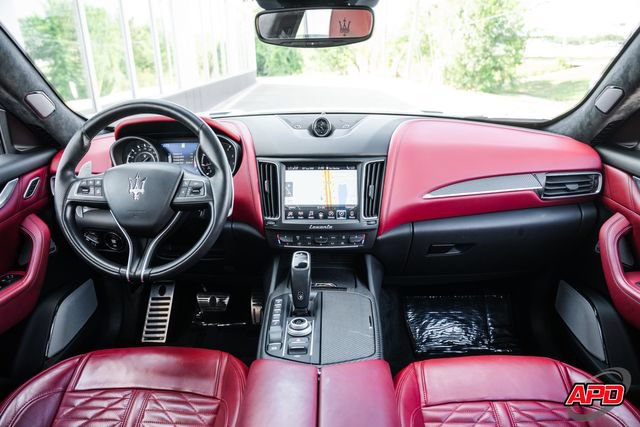 Used 2019 Maserati Levante Trofeo AWD/4WD image 8