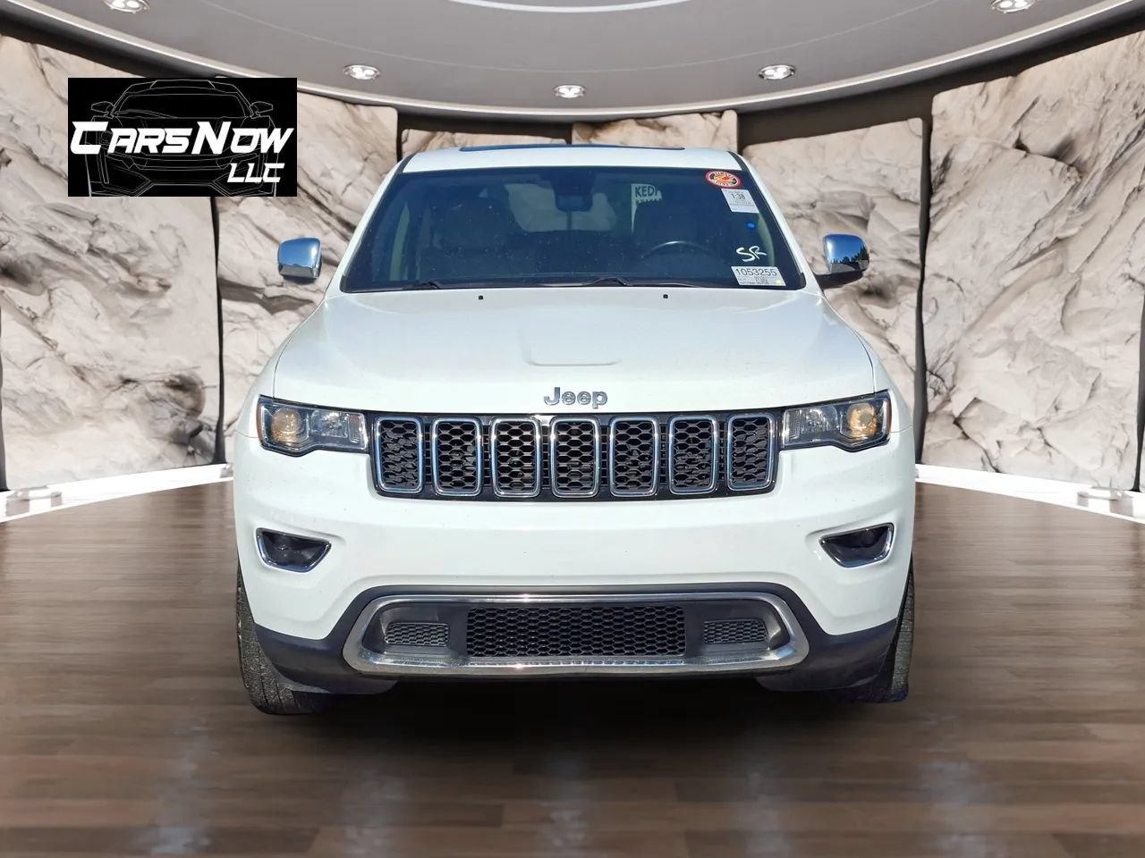 Used 2020 Jeep Grand Cherokee Limited AWD/4WD image 2