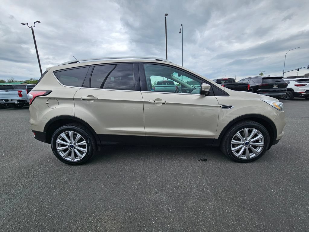 Used 2017 Ford Escape Titanium FWD image 2