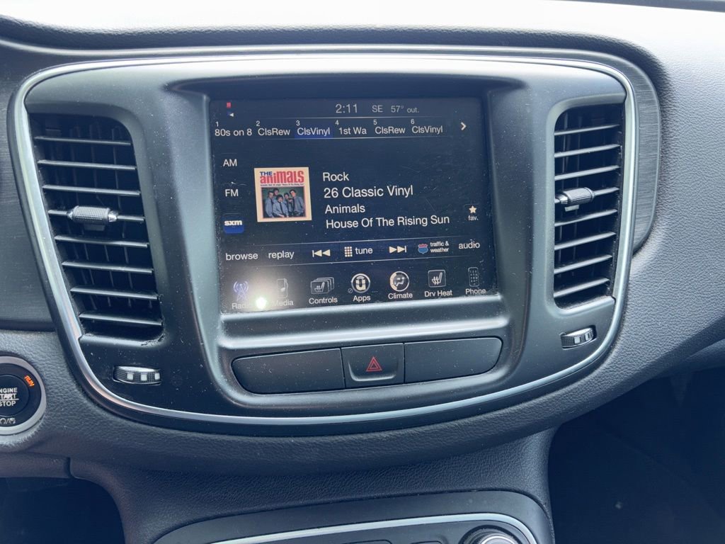 Used 2017 Chrysler 200 Limited Platinum FWD image 17