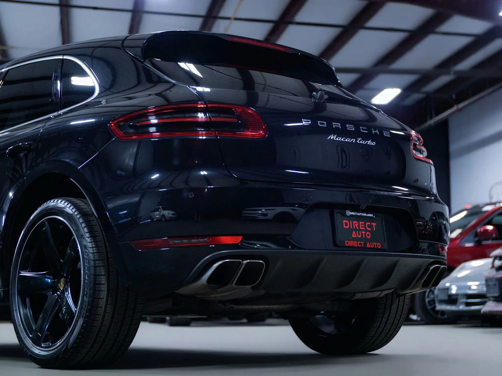Used 2017 Porsche Macan Turbo image 15