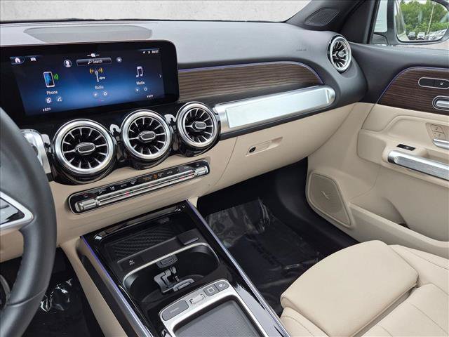 Certified 2026 Mercedes-Benz GLB 250 4MATIC image 13