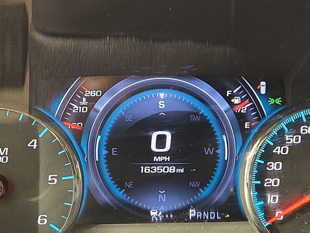 Used 2017 Chevrolet Suburban Premier image 18