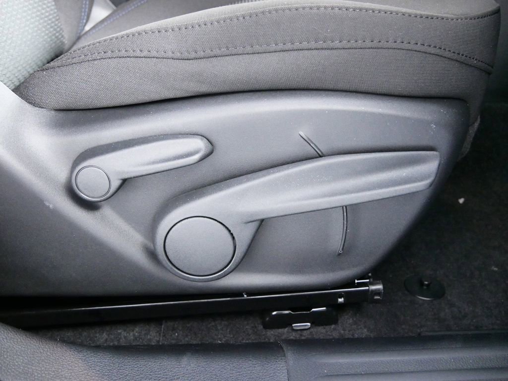 Used 2024 Jeep Compass Sport image 21