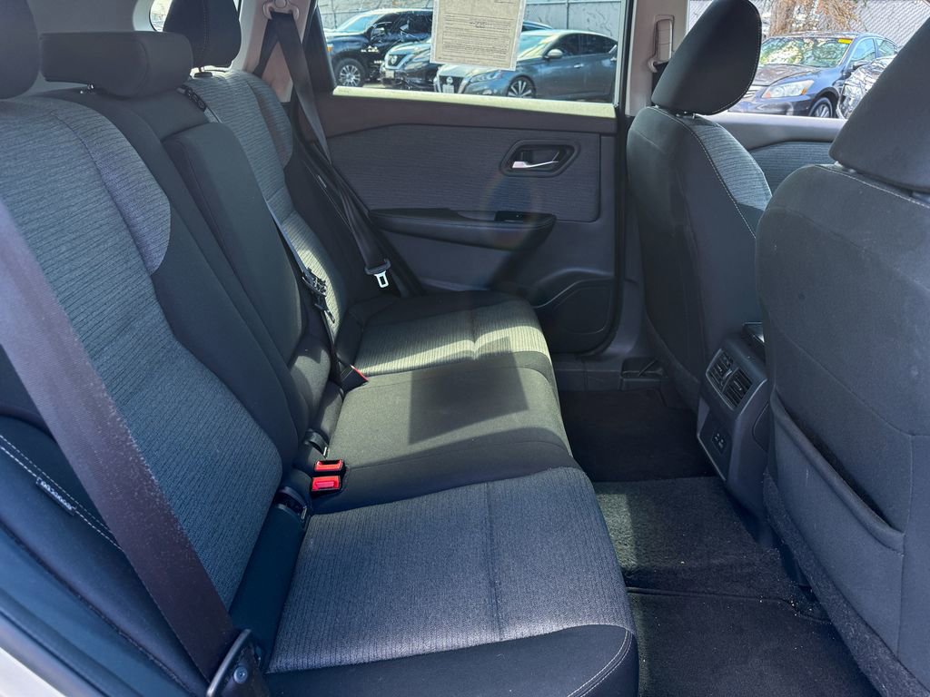 Certified 2023 Nissan Rogue SV image 16