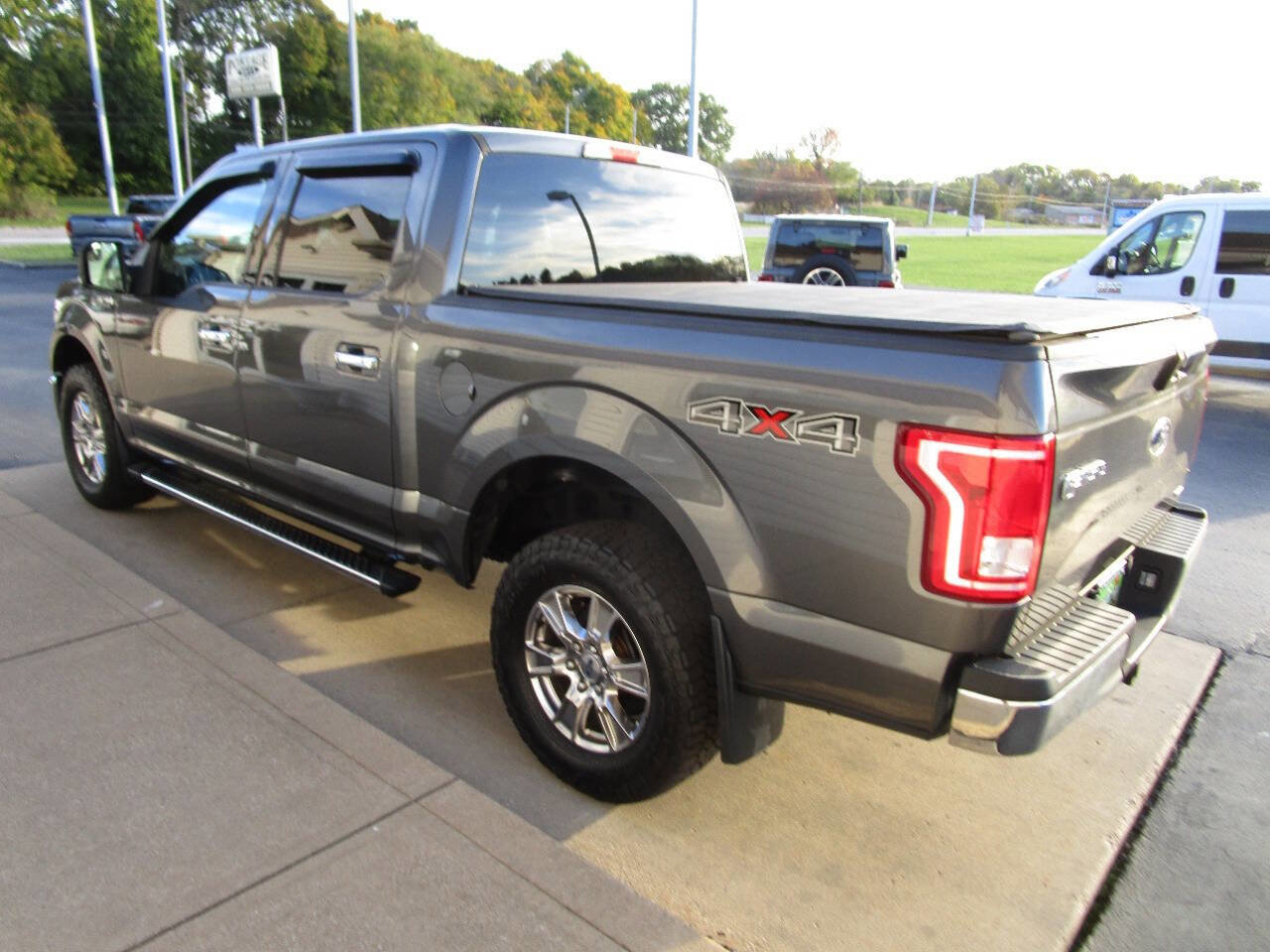 Used 2015 Ford F150 XLT w/ Equipment Group 301A Mid image 6