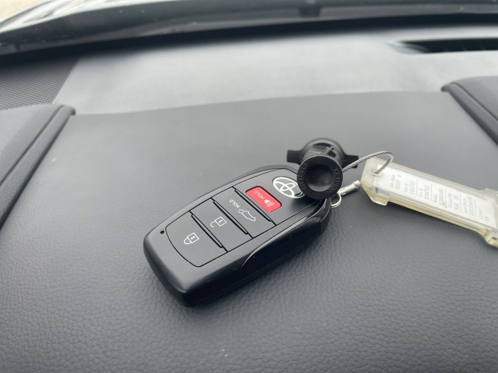 Used 2025 Toyota Highlander LE image 21