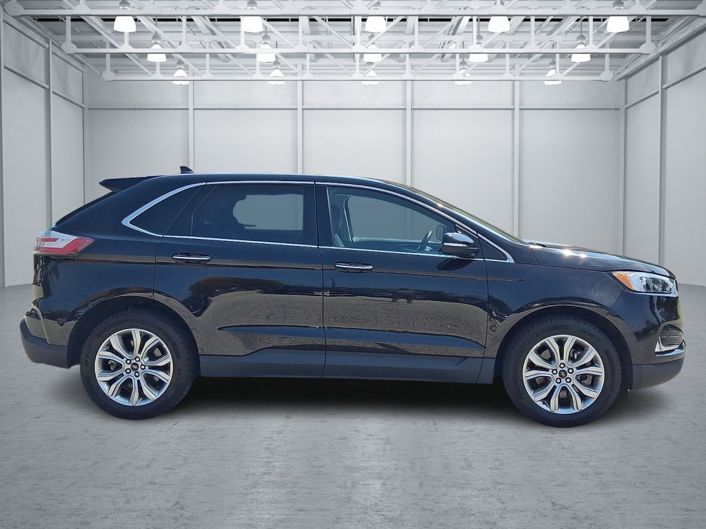 Used 2024 Ford Edge Titanium AWD/4WD image 11