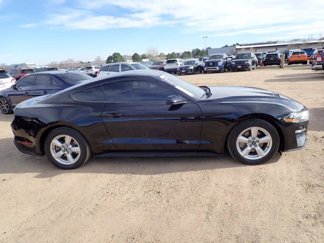 Used 2018 Ford Mustang EcoBoost image 5