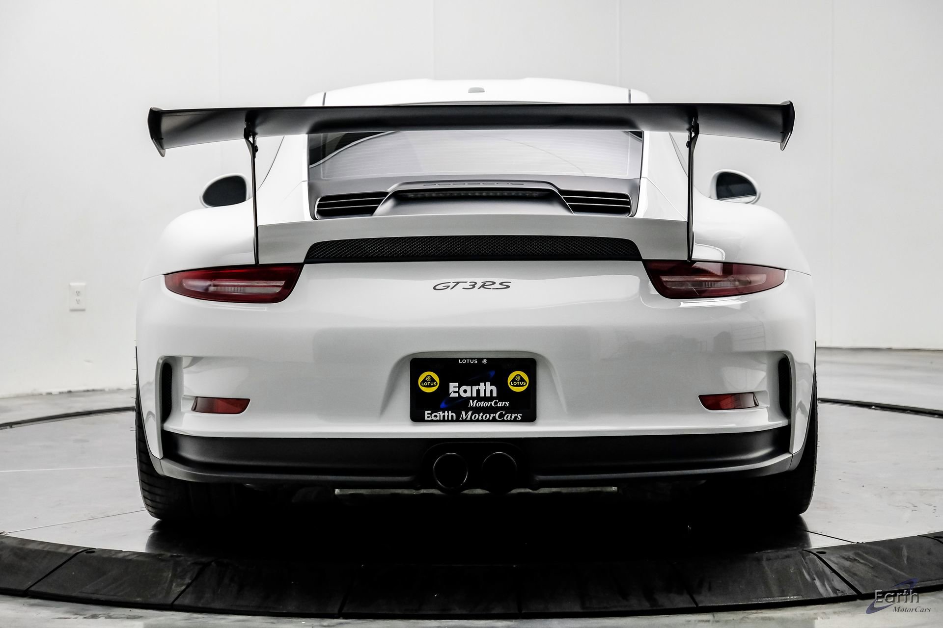 Used 2016 Porsche 911 GT3 RS image 15