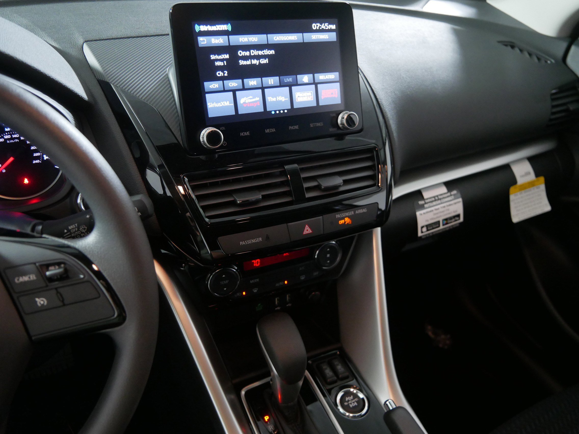 New 2025 Mitsubishi Eclipse Cross LE image 5