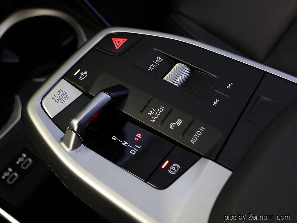 Certified 2023 BMW X1 xDrive28i w/ Convenience Package image 23