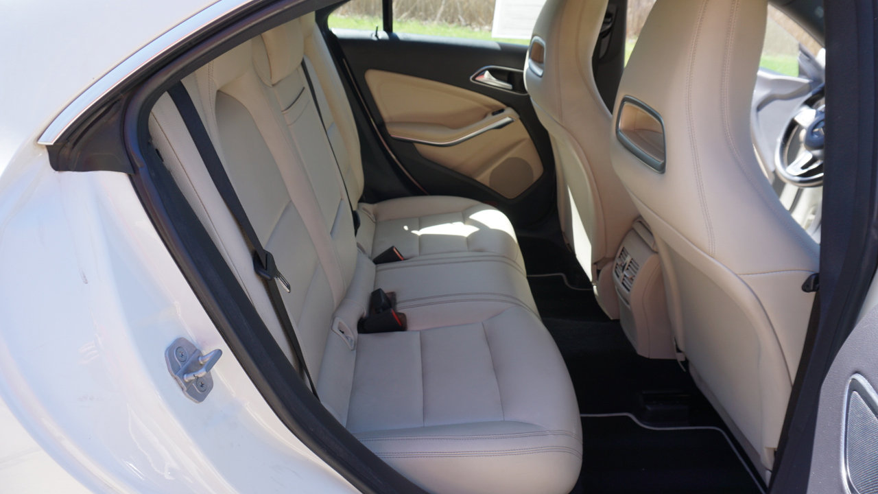 Used 2015 Mercedes-Benz CLA 250 image 22