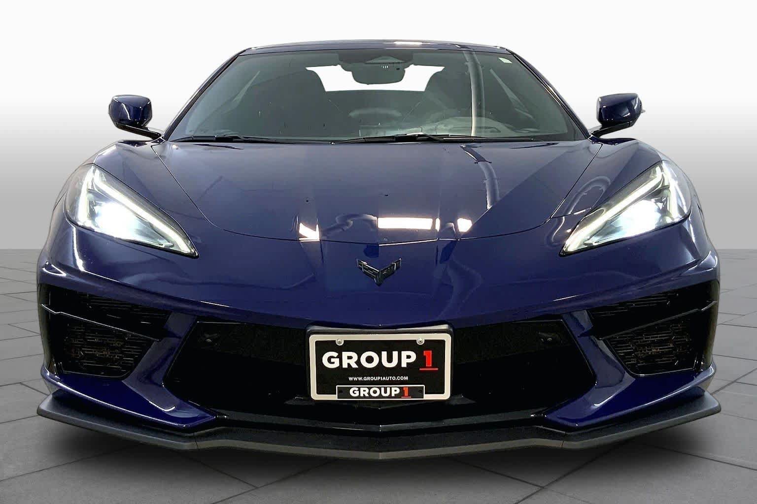 Used 2025 Chevrolet Corvette Stingray Premium Conv w/ Z51 Performance Package RWD image 3