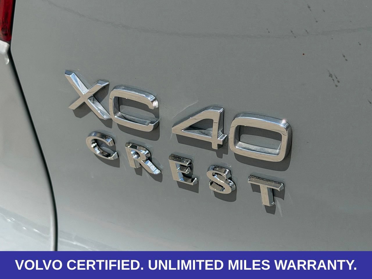 Certified 2026 Volvo XC40 B5 Plus AWD/4WD image 9