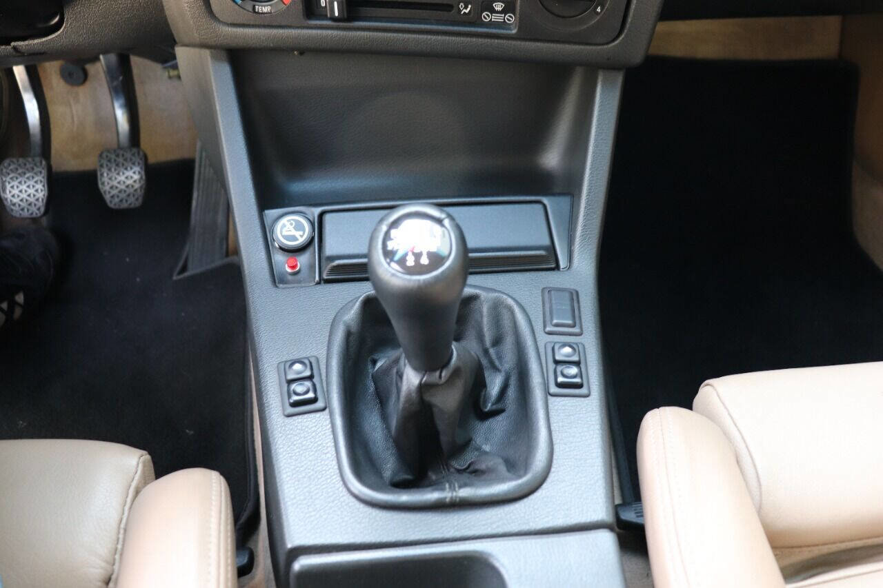 Used 1988 BMW M3 Coupe image 25