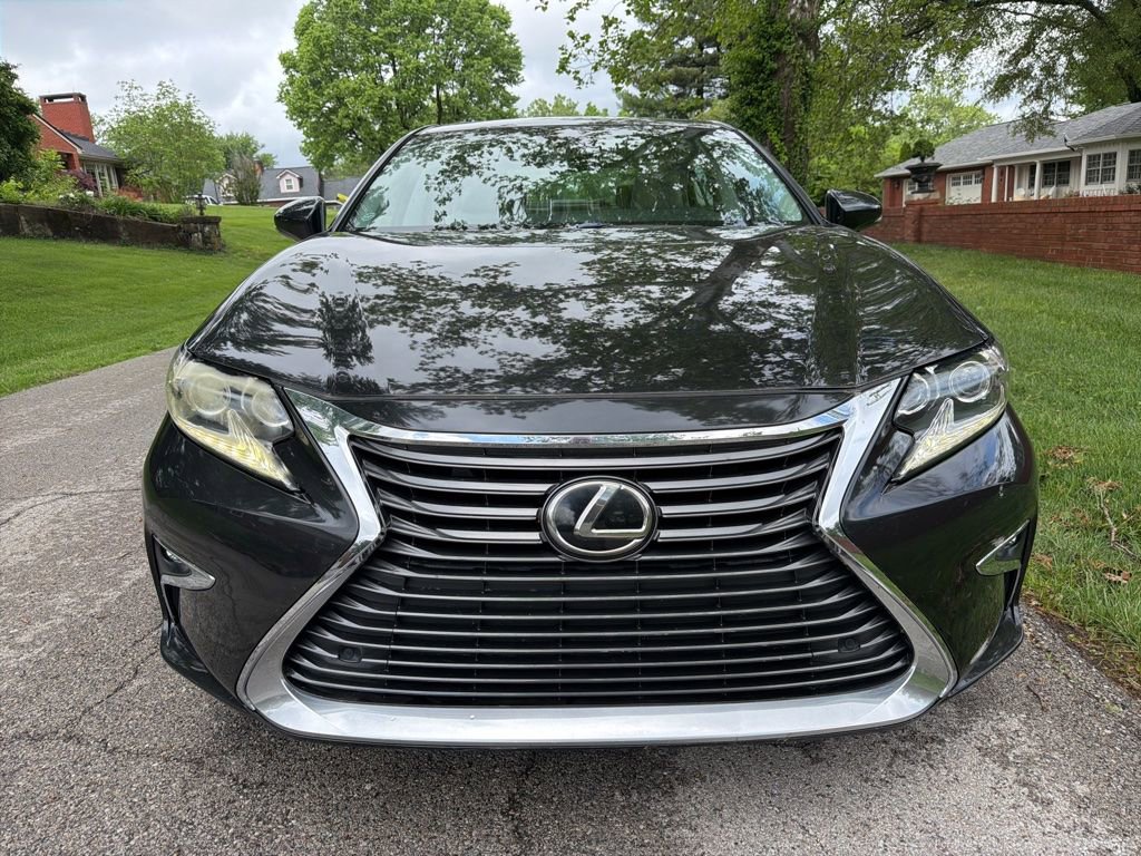 Used 2016 Lexus ES 350 w/ Luxury Package w/Wood Trim FWD image 3