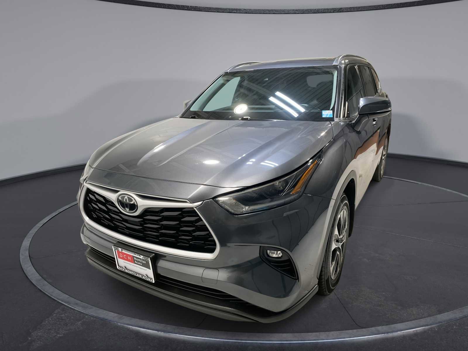 Used 2021 Toyota Highlander XLE