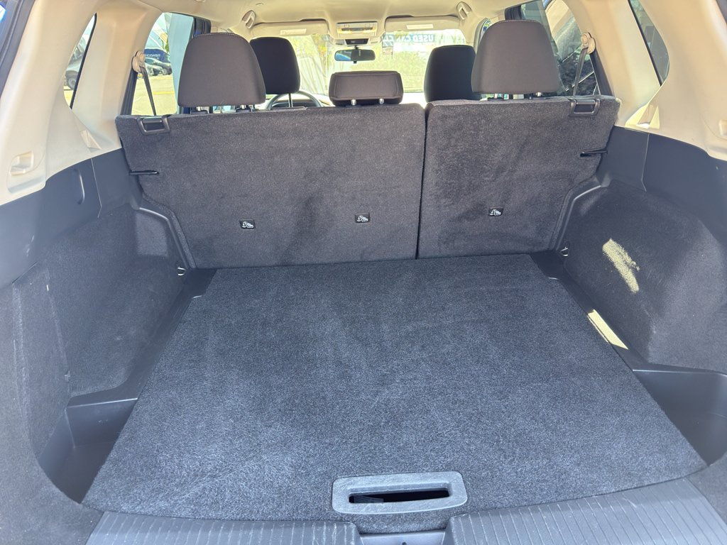 Used 2023 Nissan Rogue SV AWD/4WD image 19