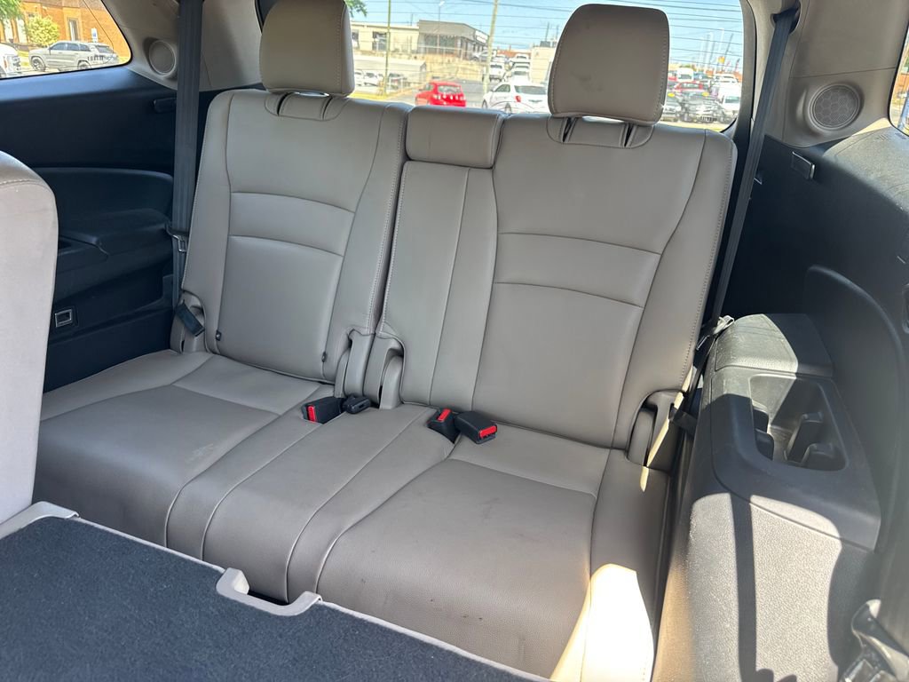 Used 2016 Honda Pilot Touring image 33