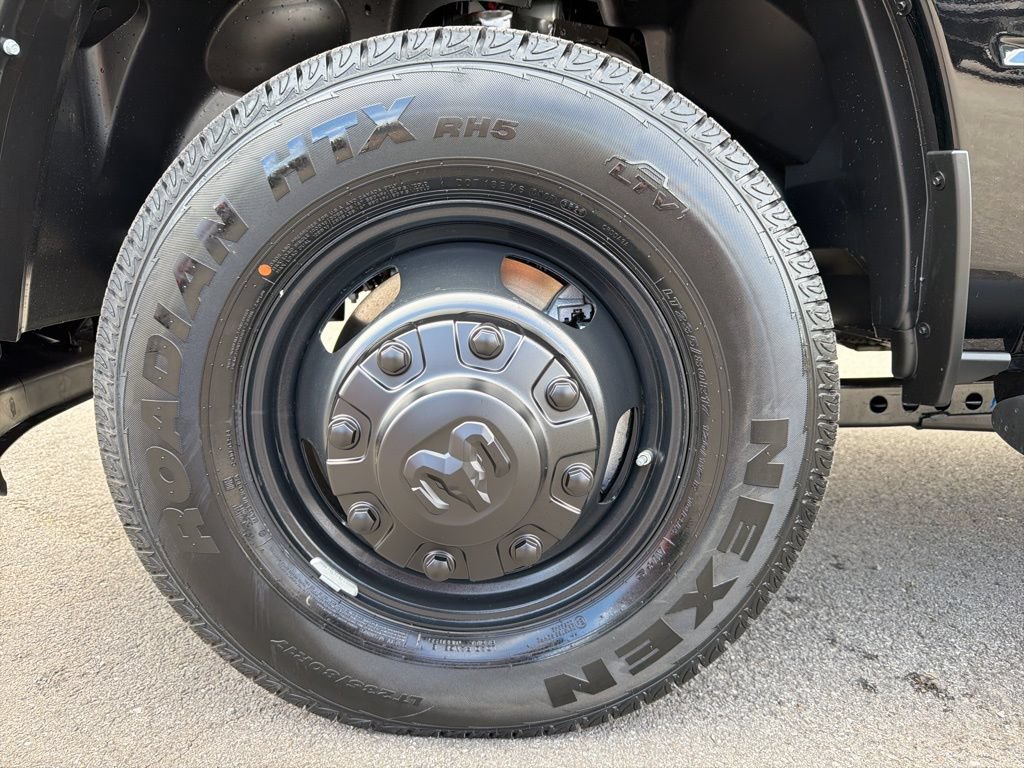 New 2026 RAM 3500 Tradesman AWD/4WD image 14