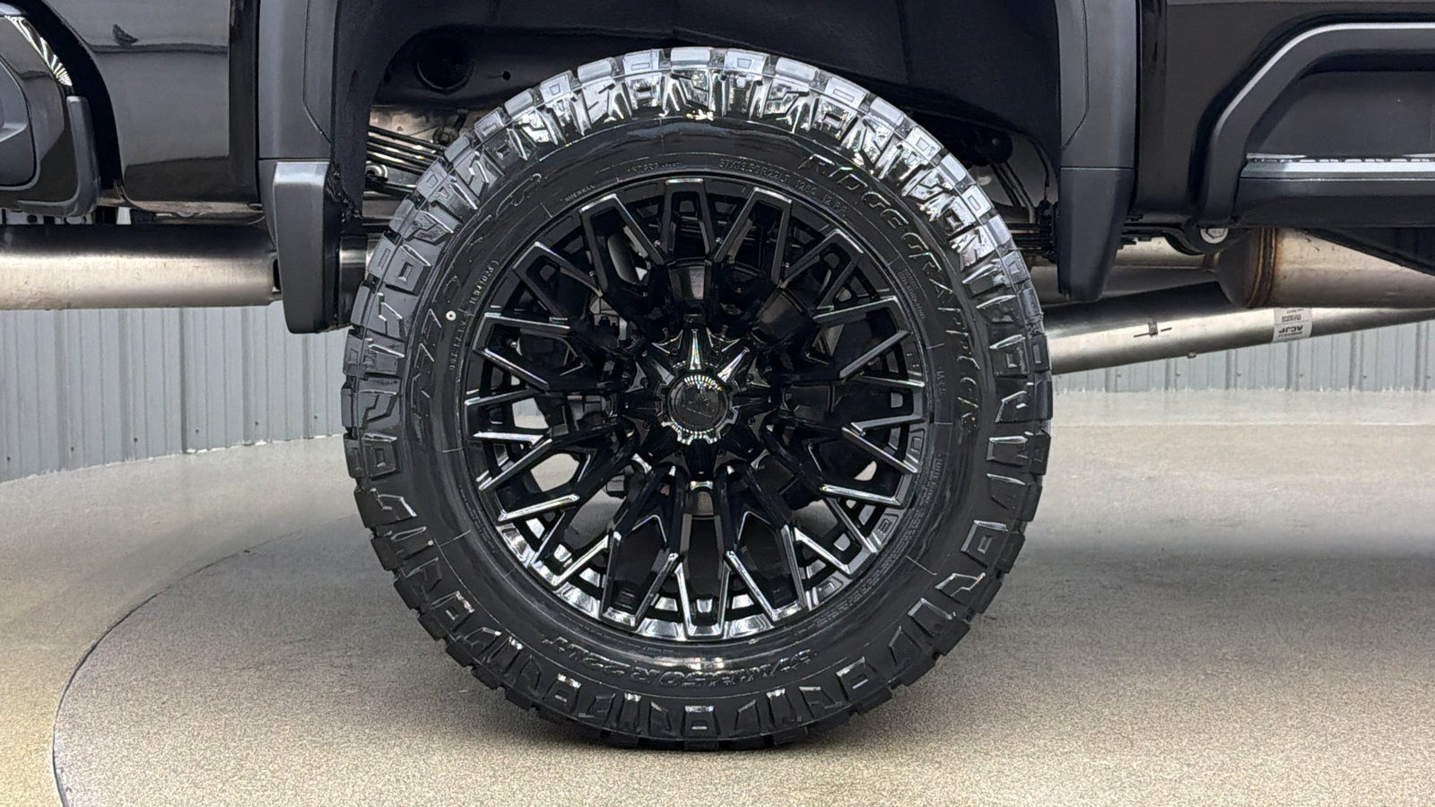 Used 2026 GMC Sierra 2500 Denali Ultimate AWD/4WD image 11