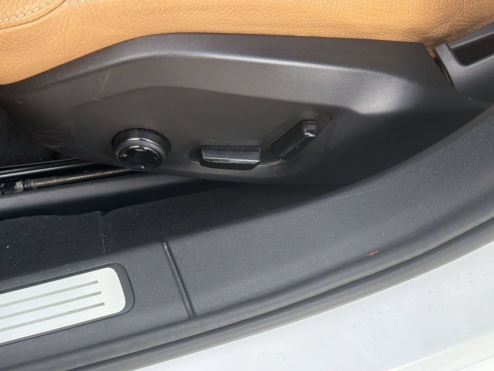 Used 2019 Volvo S90 T5 Momentum FWD image 14
