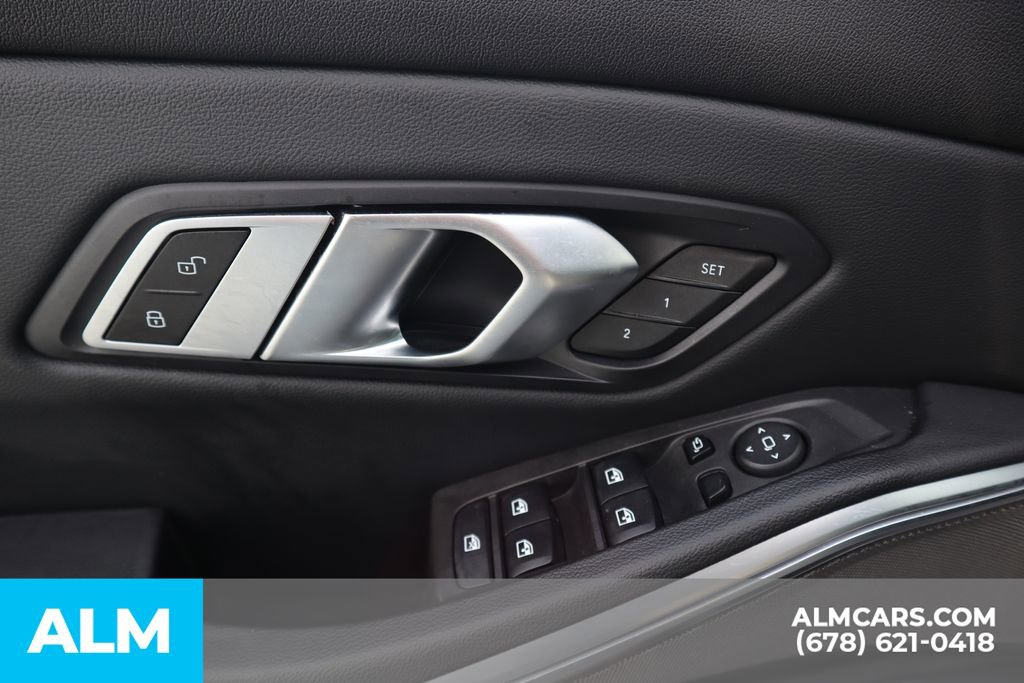 Used 2023 BMW 330i Sedan w/ Premium Package image 16