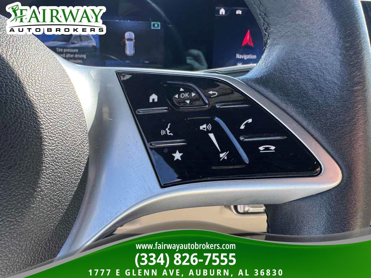 Used 2025 Mercedes-Benz GLB 250 w/ Exclusive Package image 20