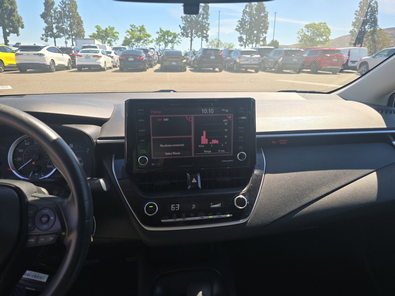 Used 2022 Toyota Corolla LE FWD image 14