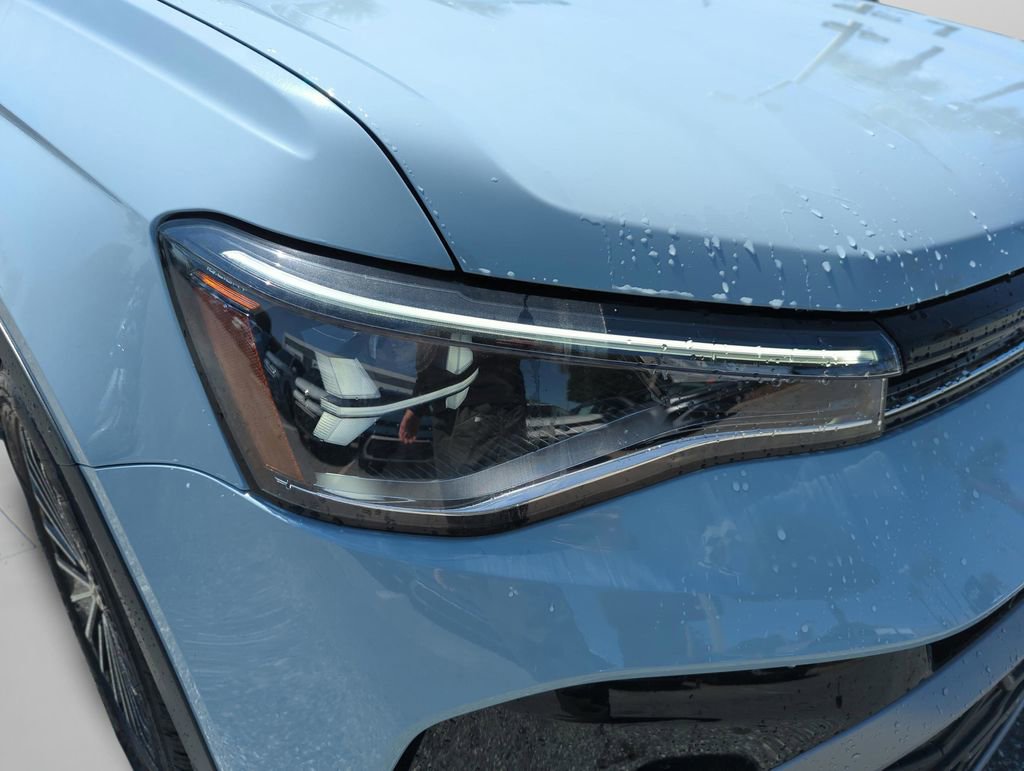 New 2026 Volkswagen Taos SE image 17