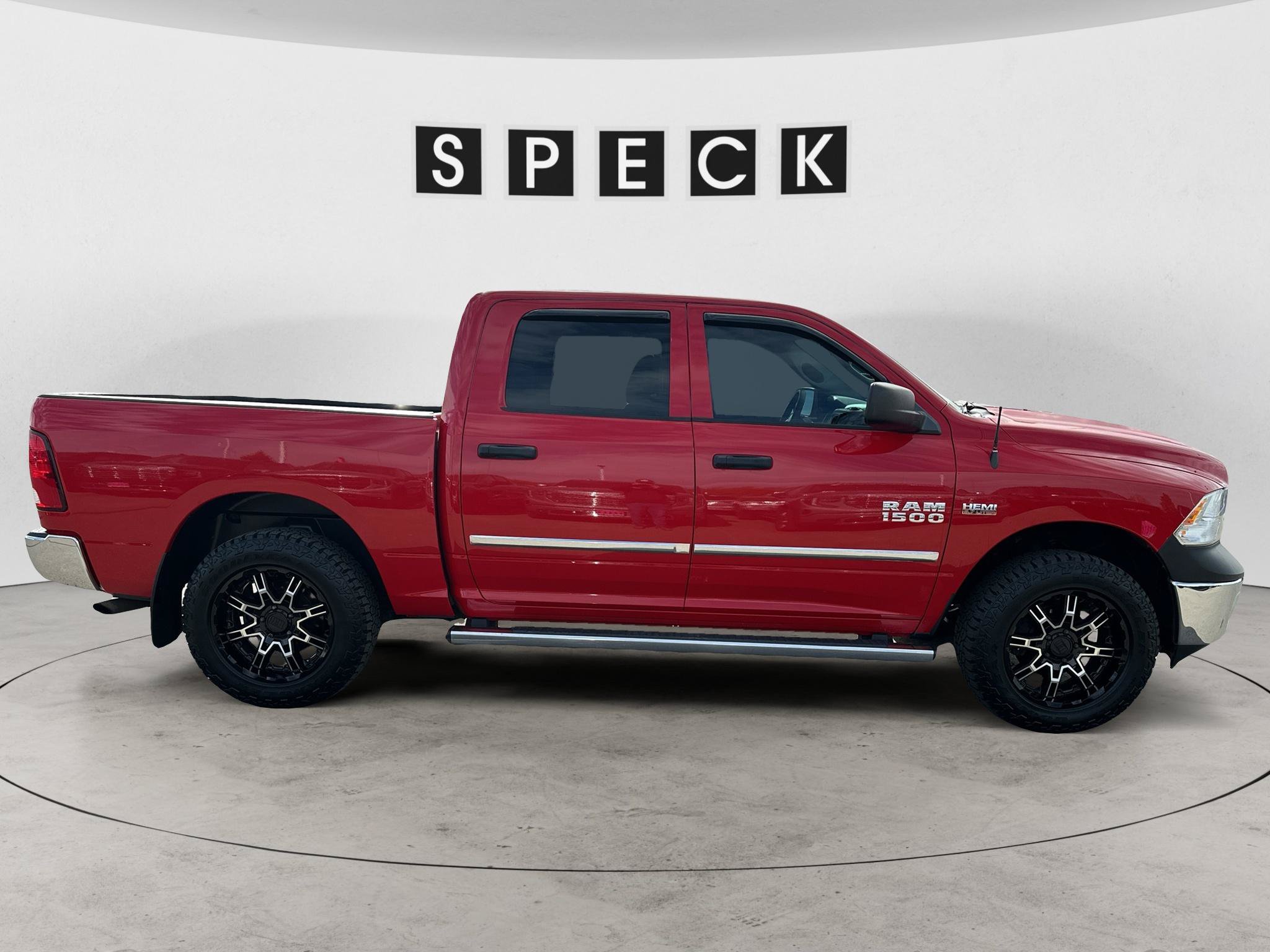 Used 2017 RAM 1500 ST w/ SXT Appearance Group AWD/4WD image 7