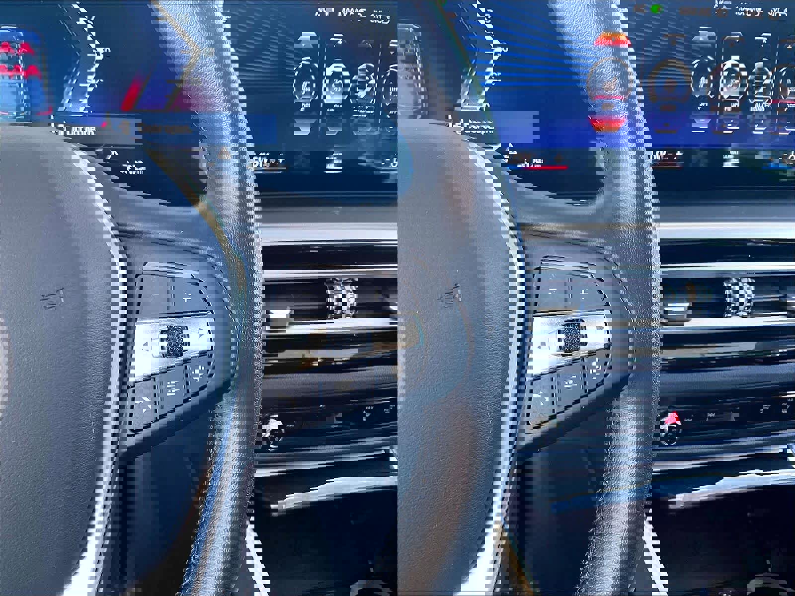 Used 2023 BMW i4 eDrive35 image 20