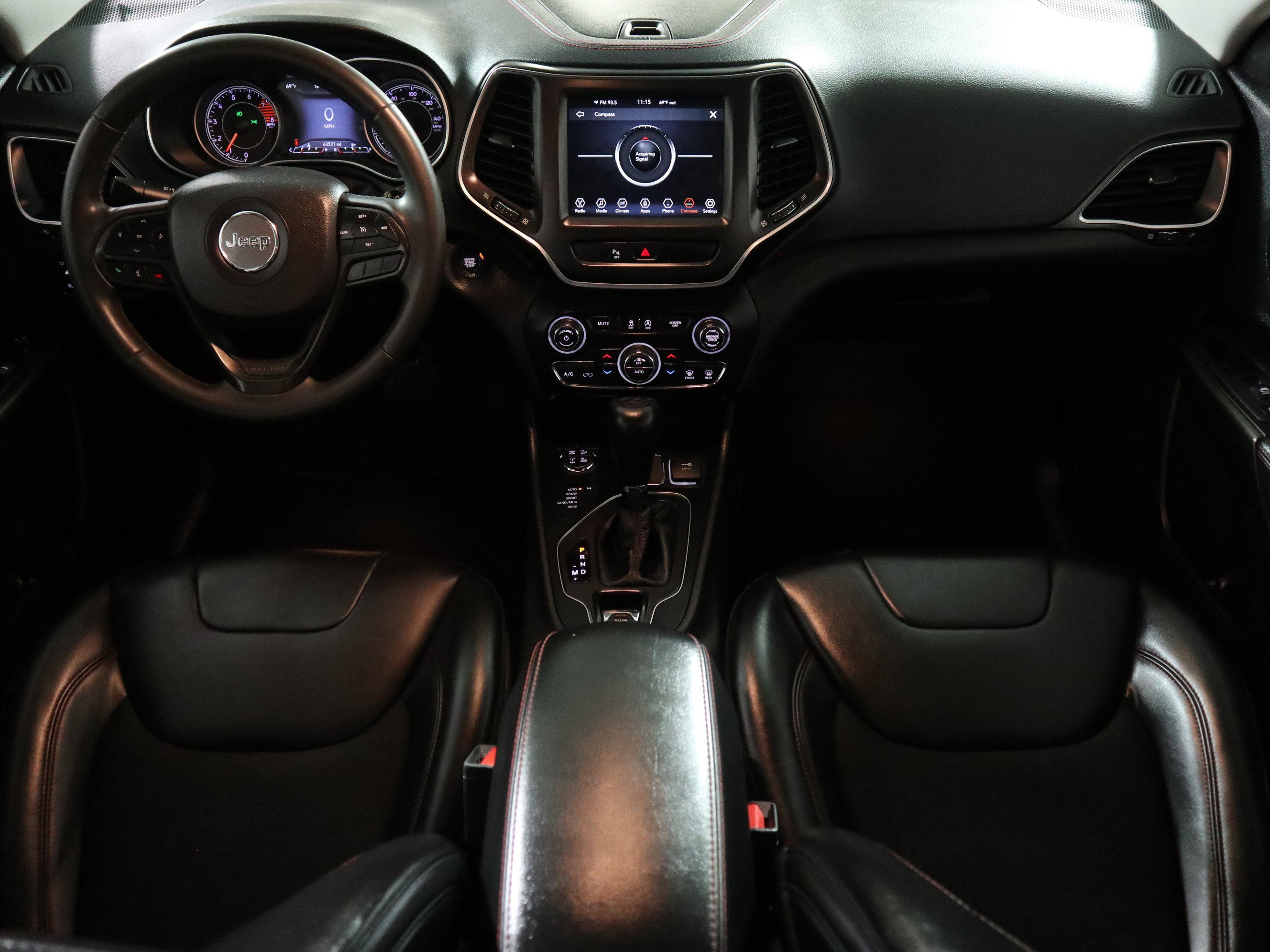 Used 2020 Jeep Cherokee Trailhawk AWD/4WD image 15