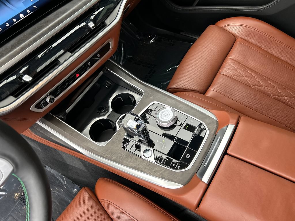 Used 2025 BMW ALPINA XB7 AWD/4WD image 22
