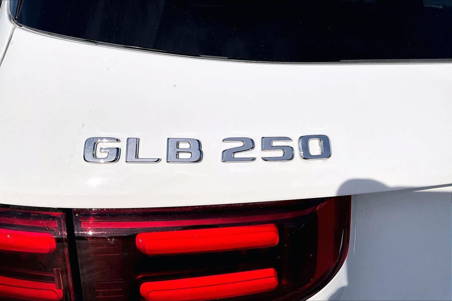 Used 2026 Mercedes-Benz GLB 250 image 7