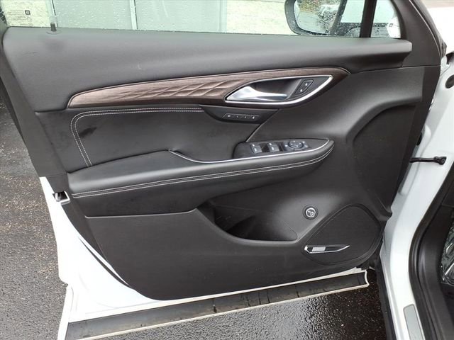 Used 2022 Buick Envision Avenir w/ Technology Package II image 26