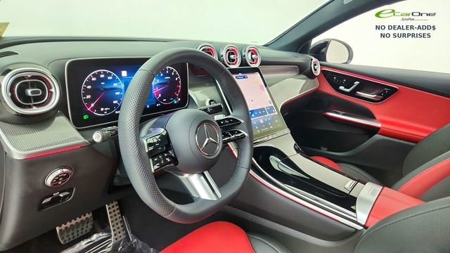 Used 2025 Mercedes-Benz GLC 300 4MATIC image 18