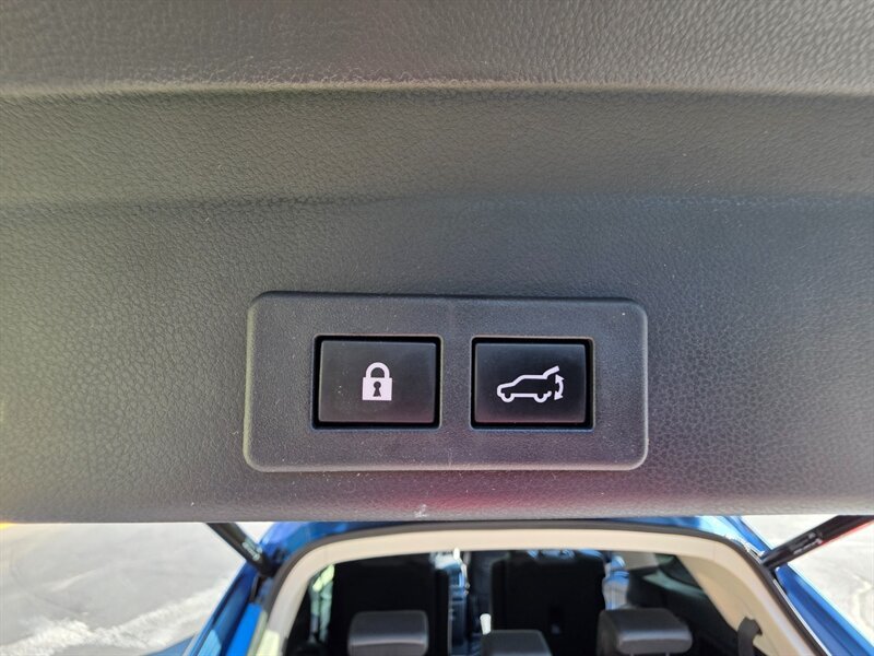 Used 2022 Subaru Ascent Limited w/ Technology Package AWD/4WD image 59